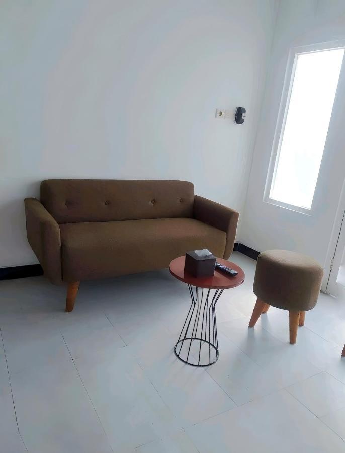 Homestay Omah Putih Bantul Dış mekan fotoğraf